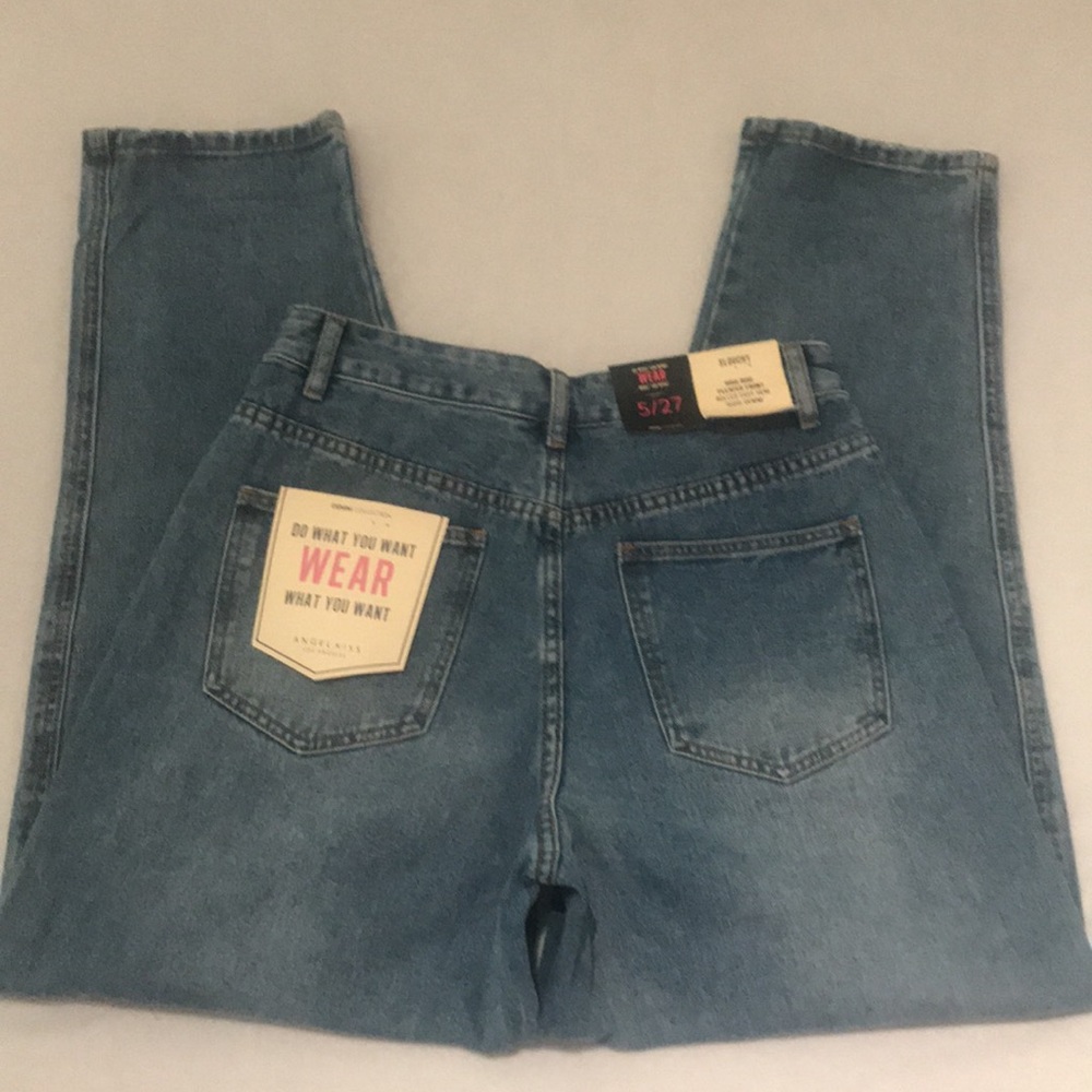 NWT Angel Kiss Pleated Mom Jeans Size 5